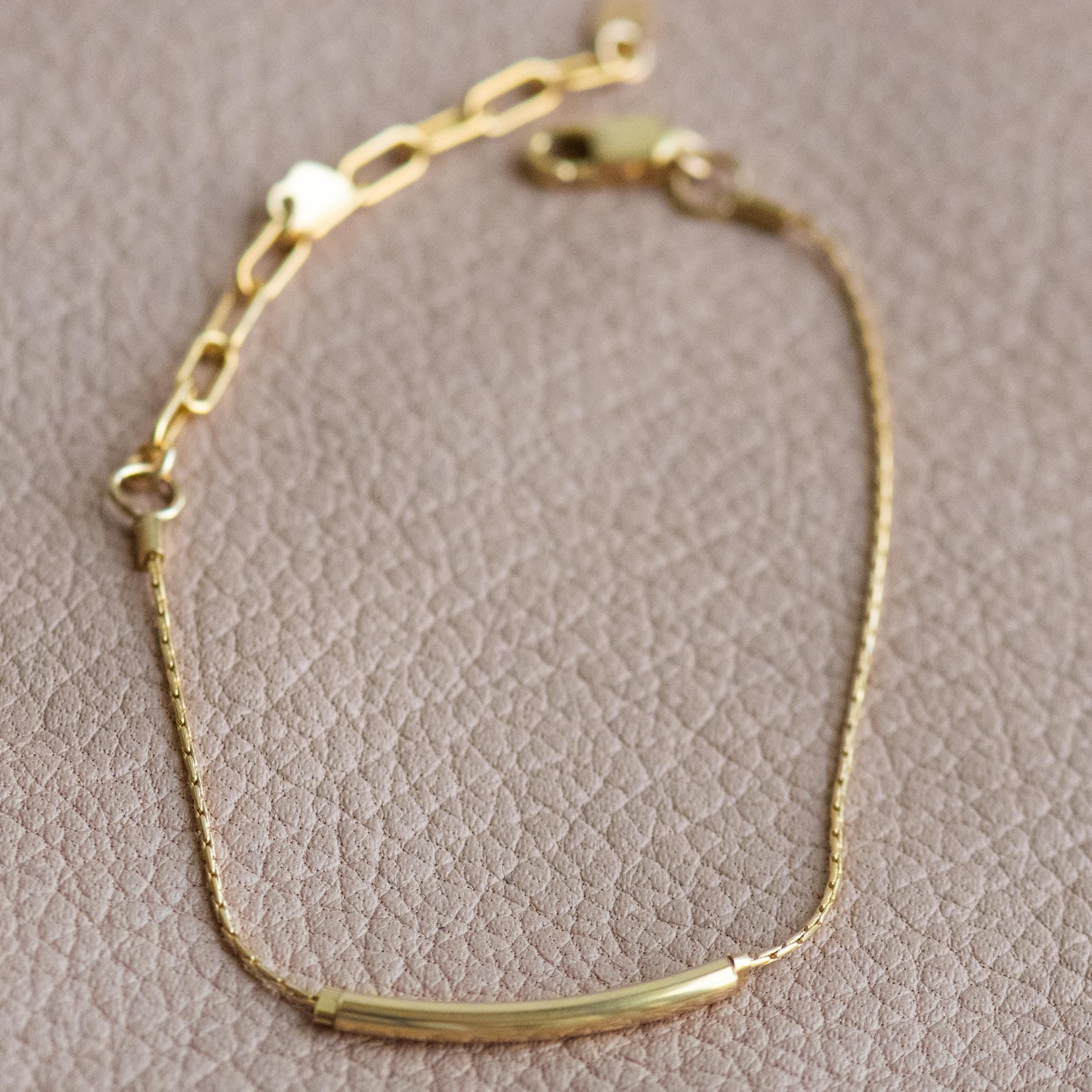 Gold Tube Bar Bracelet. Dainty Delicate Stunning Chain with Major Gleam and Light Reflection. Olivia Cactus Durable Strong Chain Bracelet